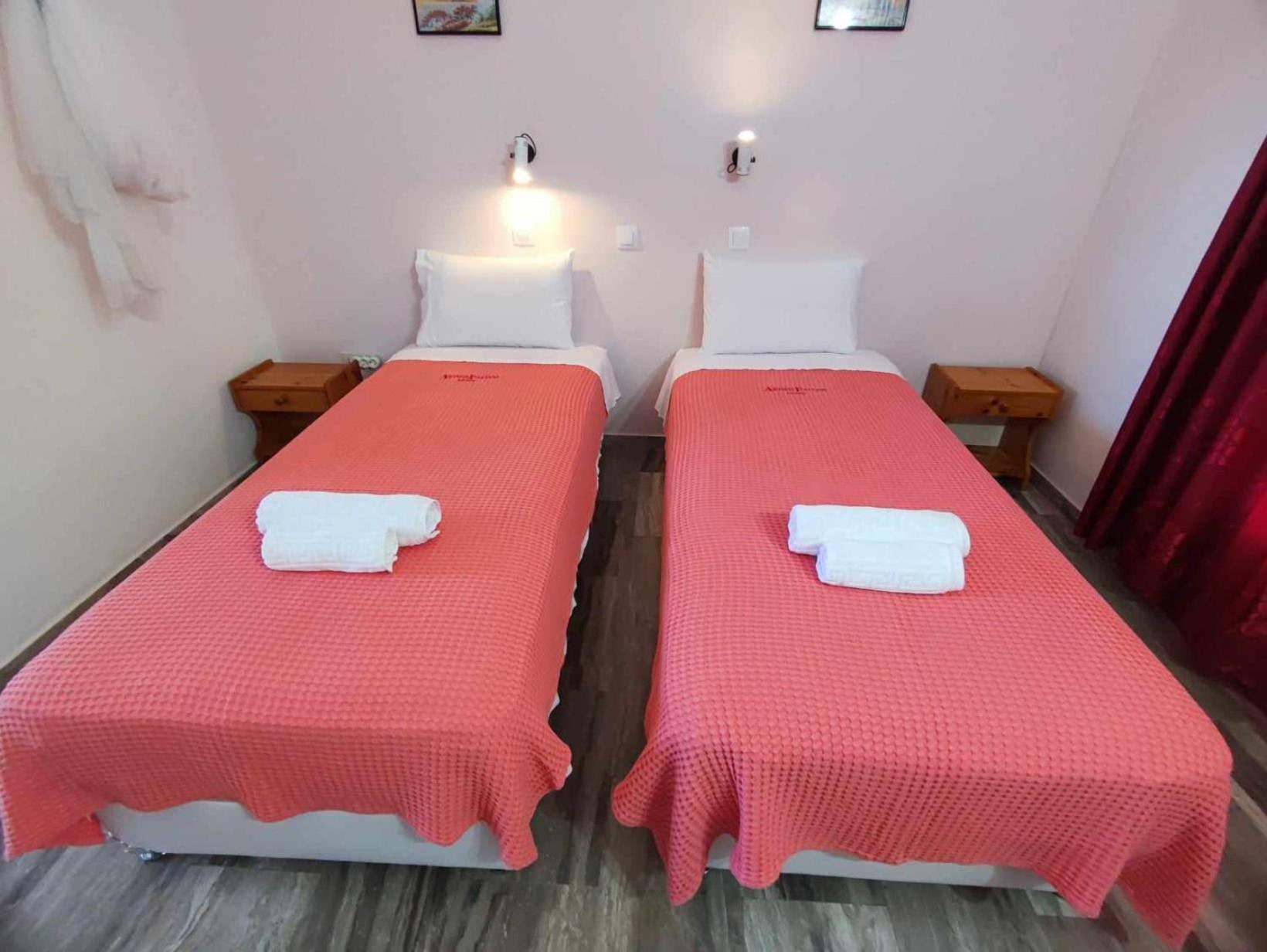 Marianna House Hotel Agios Georgios Pagon Ngoại thất bức ảnh