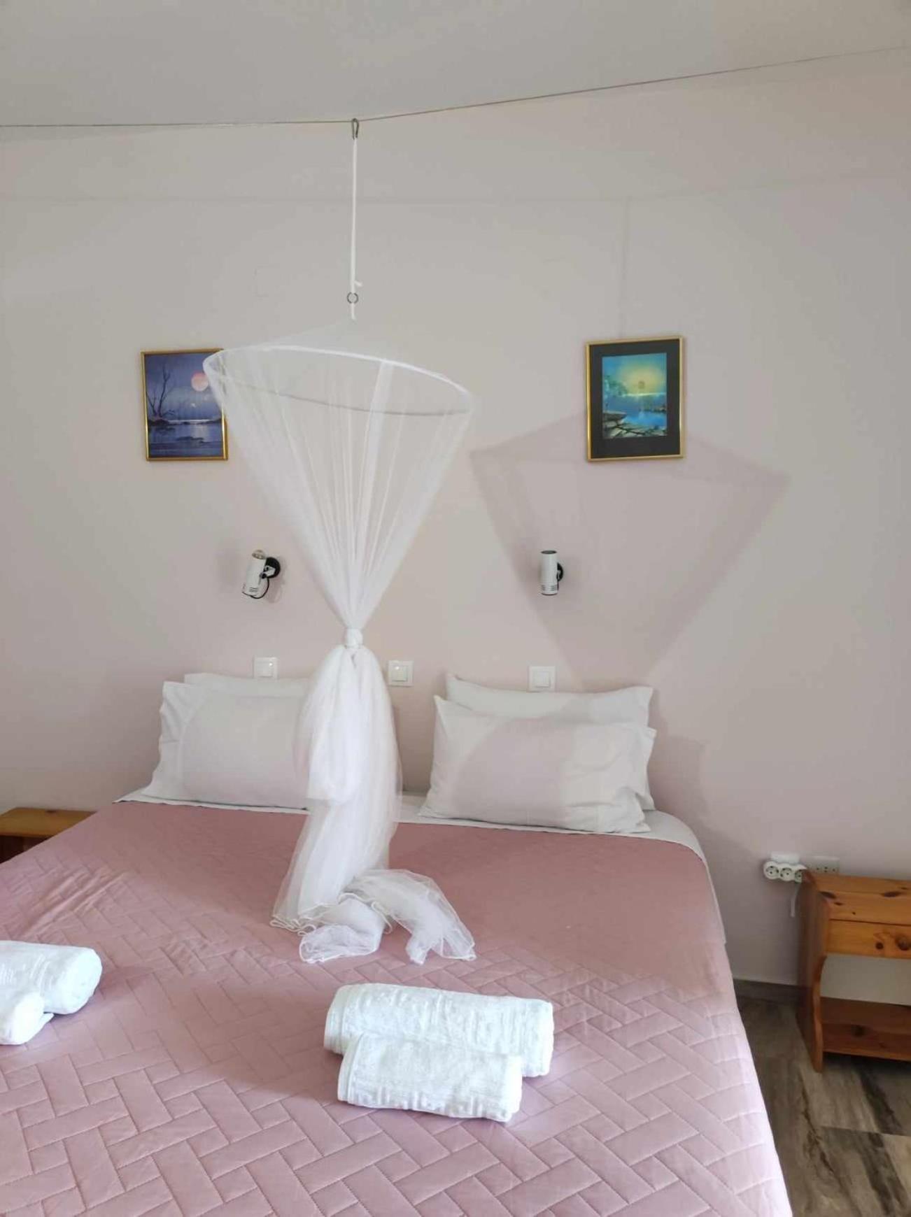 Marianna House Hotel Agios Georgios Pagon Ngoại thất bức ảnh