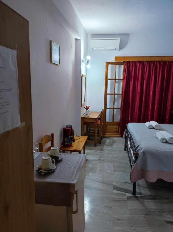 Marianna House Hotel Agios Georgios Pagon Phòng bức ảnh
